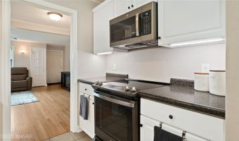 814 Prairie St, Adel, IA 50003