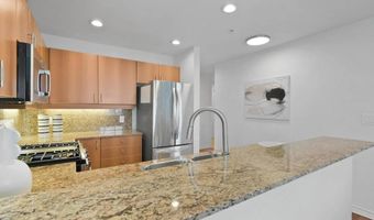 300 W Beech St 1909, San Diego, CA 92101