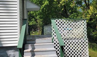 60 Summit St, Baileyville, ME 04694