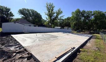110 E South St, Arma, KS 66712
