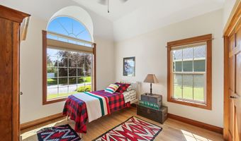 27 Gage Ter, Bigfork, MT 59911