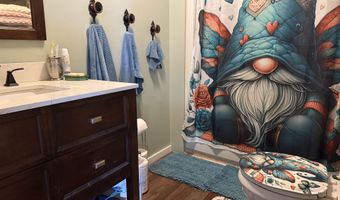 907 S Main St, Bicknell, IN 47512