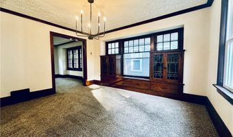 180 S Balch St, Akron, OH 44302