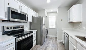 665 YOUNGSTOWN Pkwy 264, Altamonte Springs, FL 32714