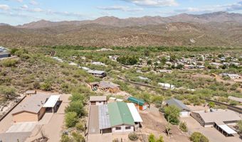 34820 S Desert Cv, Black Canyon City, AZ 85324