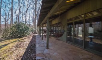 4313 WOODLARK Dr, Annandale, VA 22003