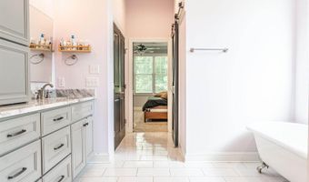 211 Campbell St, Aberdeen, NC 28315