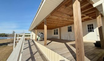 537 Mcpherson Dr, Alford, FL 32420