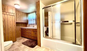 103 High St, Big Stone City, SD 57216