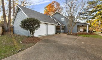 221 Greenfield Pl, Brandon, MS 39047