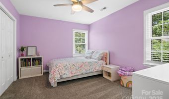 6119 Carmel Station Ave, Charlotte, NC 28226
