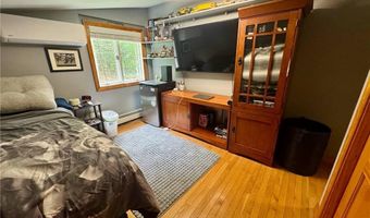 542 Main St, Hopkinton, RI 02833