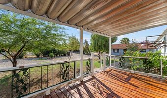 26600 S Grandview Dr, Congress, AZ 85332