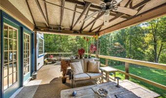 3596 Glenwood Dr, Austinburg, OH 44010