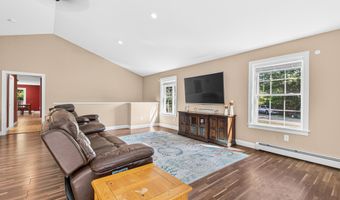40 Haley Rd, Arundel, ME 04046