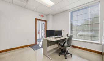 218 S Main St, Almont, MI 48003