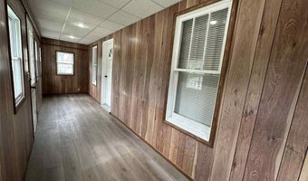 750 Park Dr, Alton, IL 62002