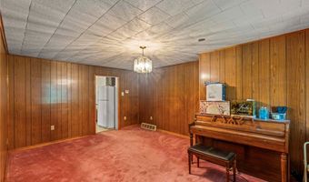 1908 Saint Paul St, Airville, PA 15203