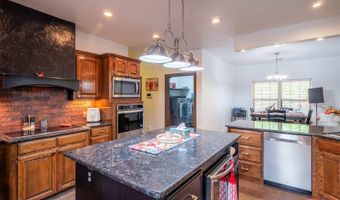 75 Walnut N Trl, McAlester, OK 74501