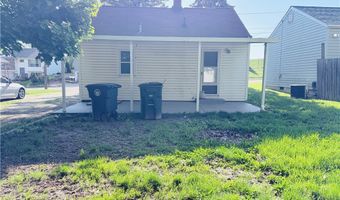 978 Kelly Ave, Akron, OH 44306