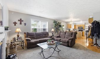 190 Springwood Dr, Avon, IN 46123