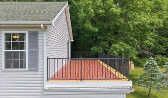 63 Fox Hill Rd, Albrightsville, PA 18210