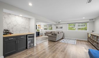 2518 N Ridge Ave, Arlington Heights, IL 60004