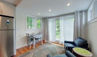 23 Warren Ave 1, Middletown, RI 02842