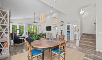 880 PARADISE Ln, Atlantic Beach, FL 32233