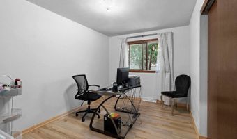 609 S MEMORIAL Dr, Appleton, WI 54914