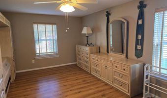 83 Clover Ln, Auburn, ME 04210
