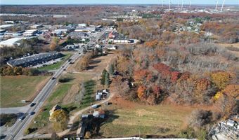 Plainfield Pike, Johnston, RI 02919