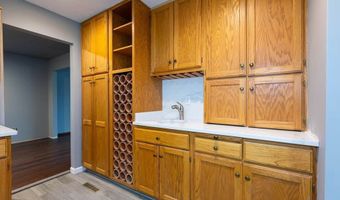 19121 Brewster Rd, Aurora, OH 44202