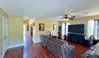40 Red Blossom Ct, Allenhurst, GA 31301