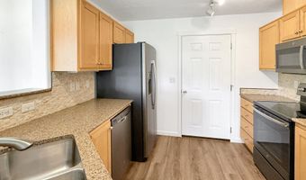 14735 SW BEARD Rd 102, Beaverton, OR 97007
