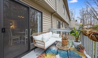 393 Mohegan Cir 393, Andover, NJ 07848