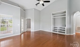 77 Stonelake Cir, Savannah, GA 31419