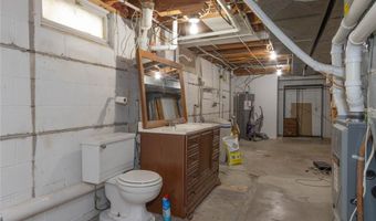 805 31st Ave, Middle Amana, IA 52203
