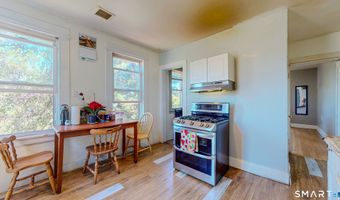 107 Fairview Ave, Bridgeport, CT 06606