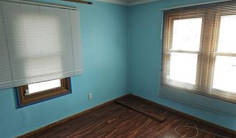 729 Brisbin St, Anoka, MN 55303
