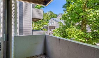 1329 Prospect Village Ln D, Ballwin, MO 63021