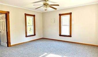 572 W Main St, Adena, OH 43901