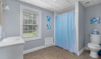15 Sophia Cir, North Kingstown, RI 02852