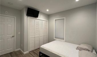 29 Ann St 1, Newport, RI 02840