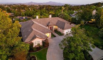 2216 Blossom Hill Ln, Escondido, CA 92029