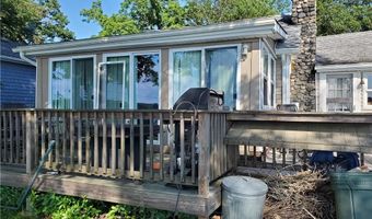 95 Mohawk St, Coventry, RI 02816