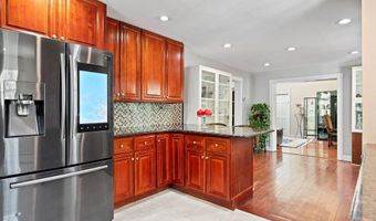 118 Grant Ave, Albertson, NY 11507