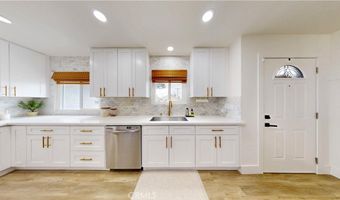 325 S Kenmore St, Anaheim, CA 92804