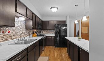 13941 Herald Ct, Apple Valley, MN 55124