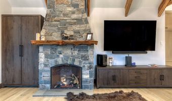 30 Bear Dance Vlg, Bigfork, MT 59911
